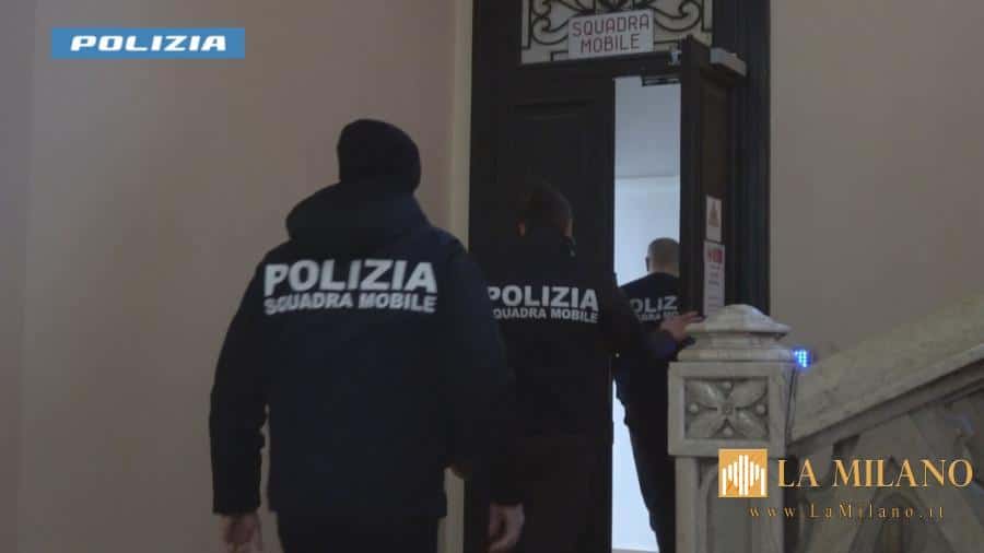 Cremona: 60enne arrestata per estorsione da 10mila euro su Facebook a un’anziana
