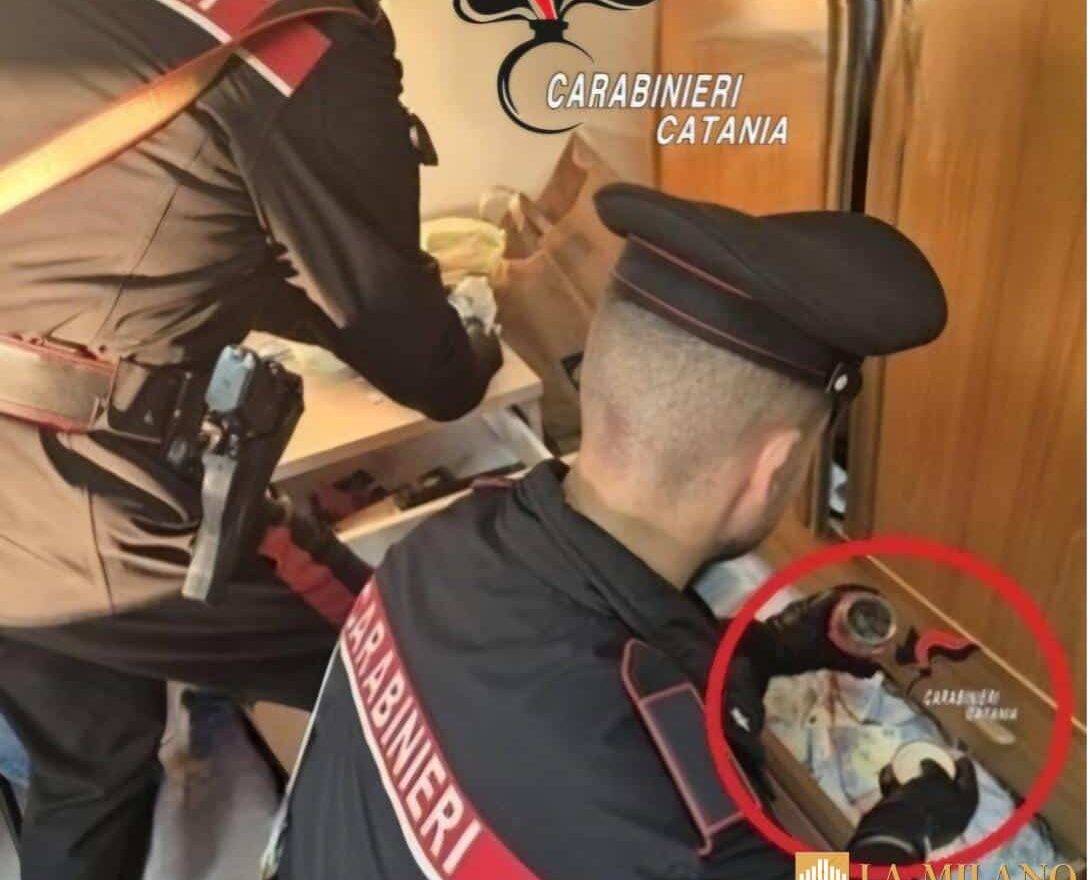 Catania, blitz antidroga a San Cristoforo: 52enne arrestato con cocaina e contanti