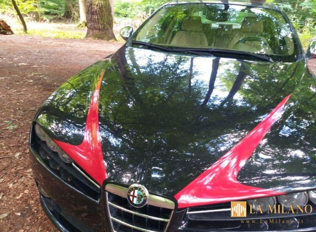 Napoli, rapina tentata con coccio di bottiglia: 35enne arrestato