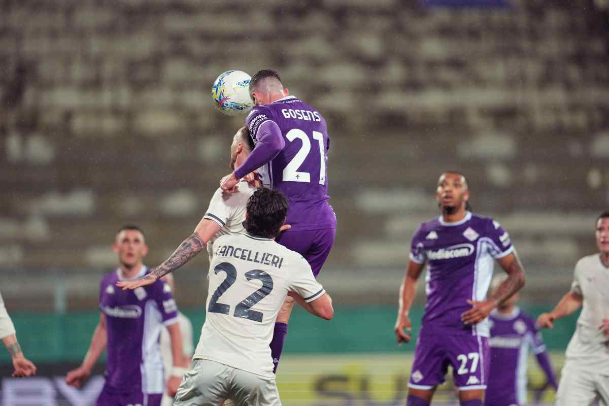 PAGELLE E TABELLINO Fiorentina-Lazio 1-0: Gosens firma il gol salvezza