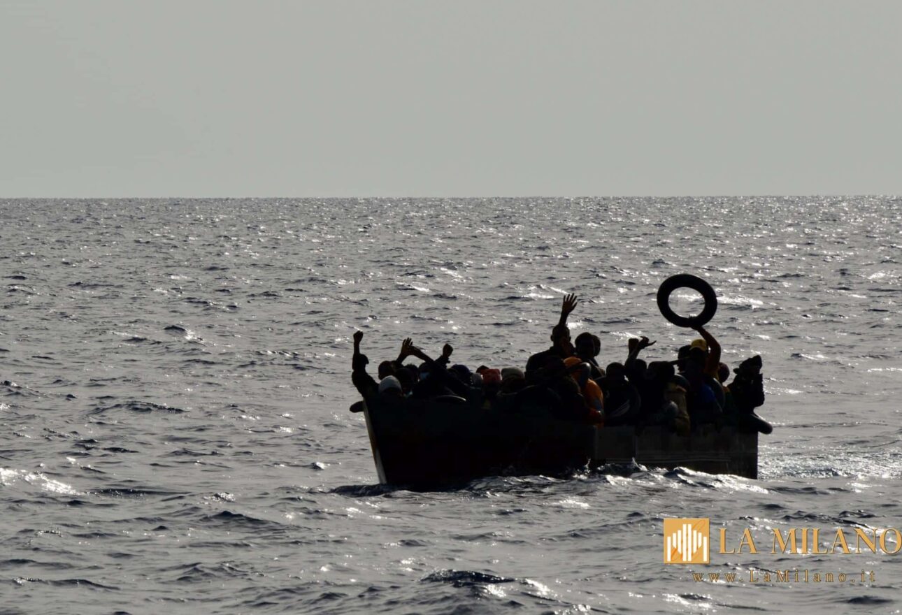 Migranti: gommone in balia del mare 6 giorni, 22 morti e 26 salvati vicino Creta