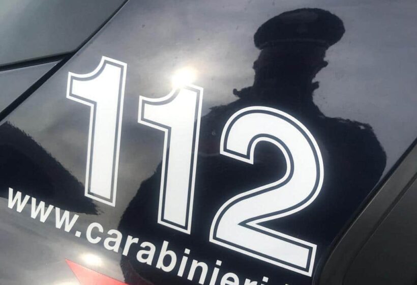 Parma, 21enne arrestata: uccide il compagno con una coltellata, escluso incidente