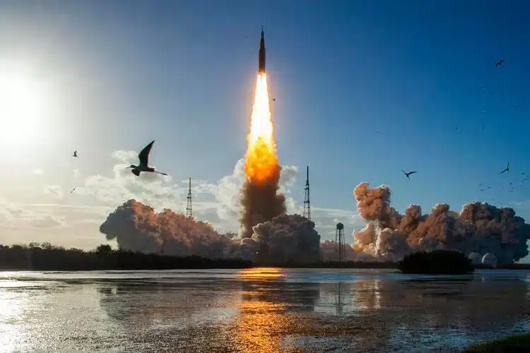Artemis II: la NASA torna verso la Luna con equipaggio dopo 50 anni