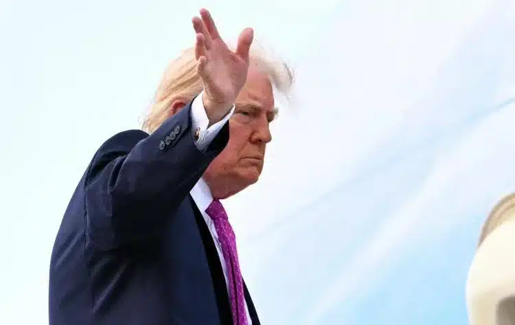 Trump valuta l’uscita dalla NATO: tensione con l’Europa, crisi Iran-Hormuz in corso