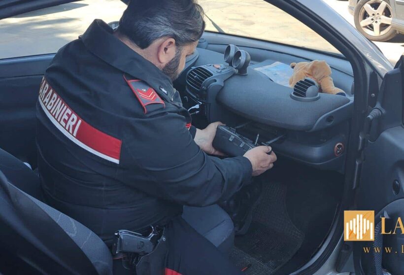 Frosinone: blitz antidroga dei Carabinieri, 3 arresti e cocaina in auto