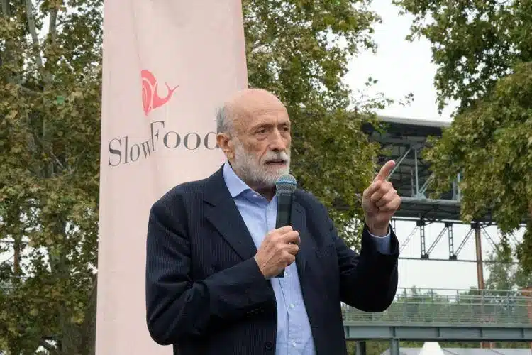 È morto Carlo Petrini, fondatore Slow Food: addio al padre del cibo sostenibile