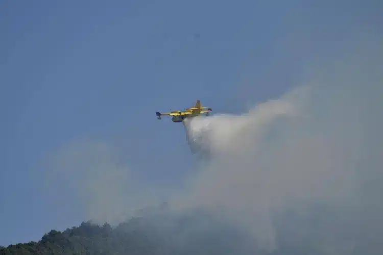 Incendio sul Monte Faeta: due operai indagati, 800 ettari in fumo