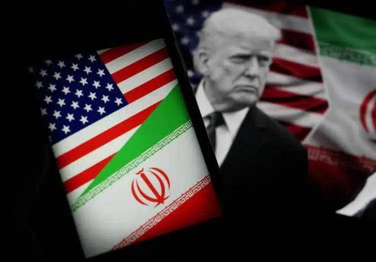 Stretto di Hormuz, tensione Iran-USA: avvertimenti ignorati e minacce reciproche