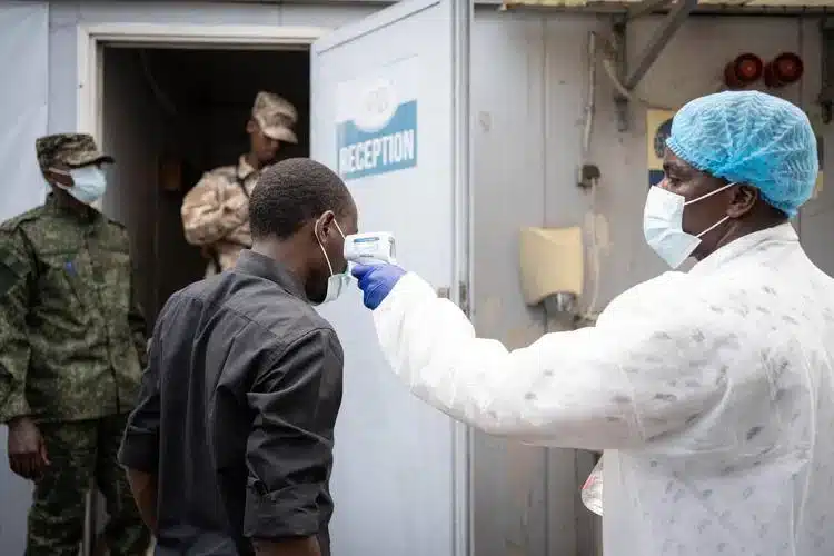 Ebola, dottoressa MSF allo Spallanzani: Meloni sollecita l’Ue su controlli alle frontiere