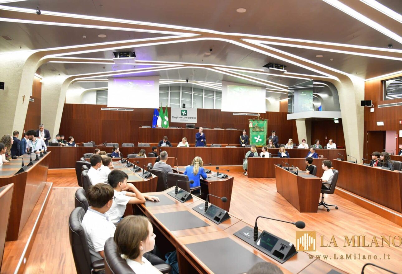 Festa della Lombardia: a Palazzo Pirelli premiati gli studenti del concorso regionale